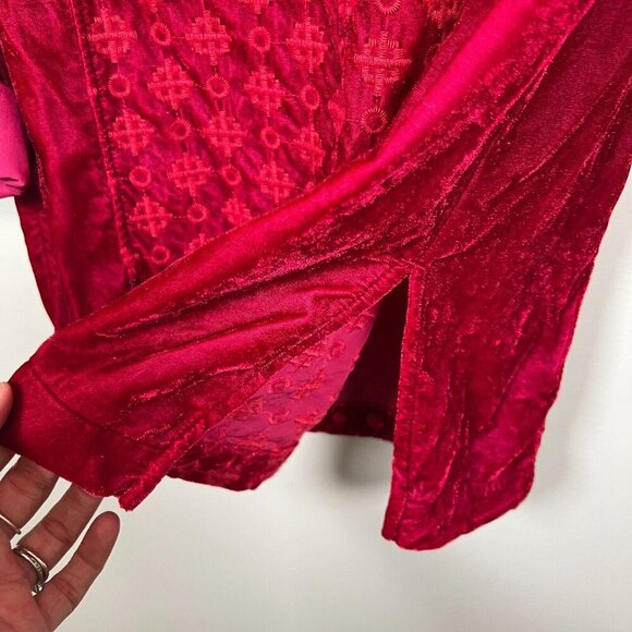 John Mark Velvet Tunic Top Size Small Red Embroidered Roll Tab Sleeve Peasant - Picture 7 of 10